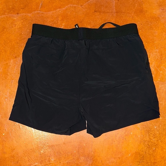 Ten Thousand Interval Men's Black Athletic Shorts - Picture 3 of 3